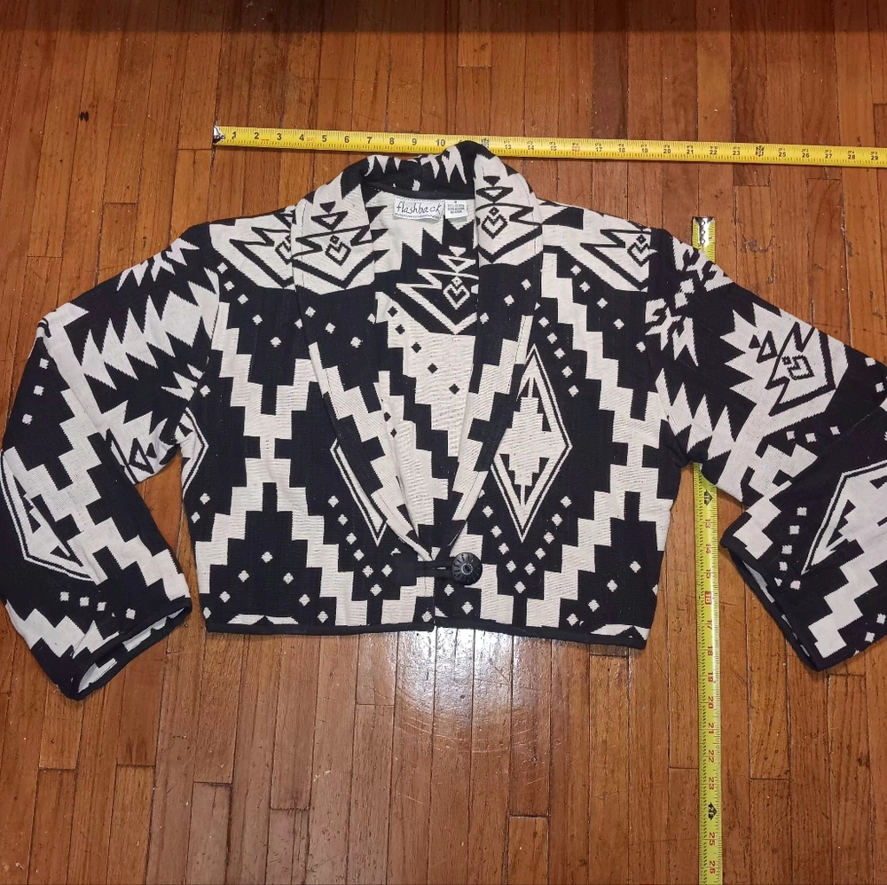 Flashback Black and White Aztec Pattern Blszer